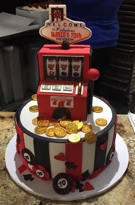 casino machine cake